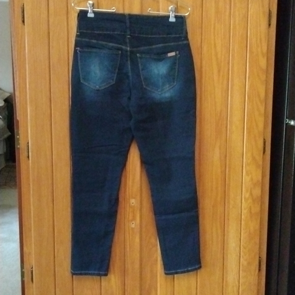 Royalty for Me Jeans, Size 6 Ankle - Picture 3 of 7
